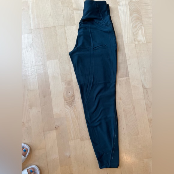 Lululemon jogger pants - Picture 3 of 6